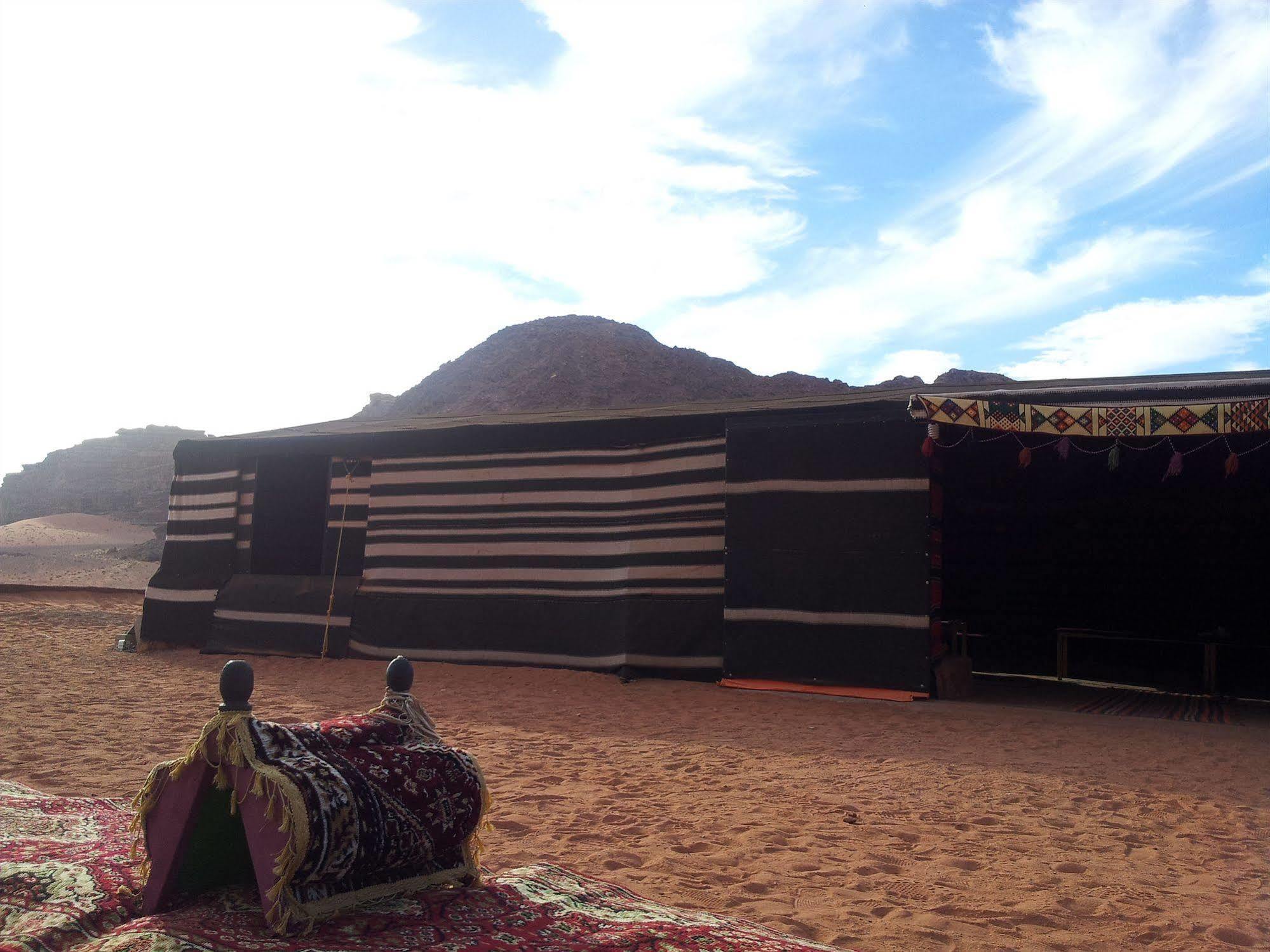 Wadi Rum Caravan Camp Экстерьер фото