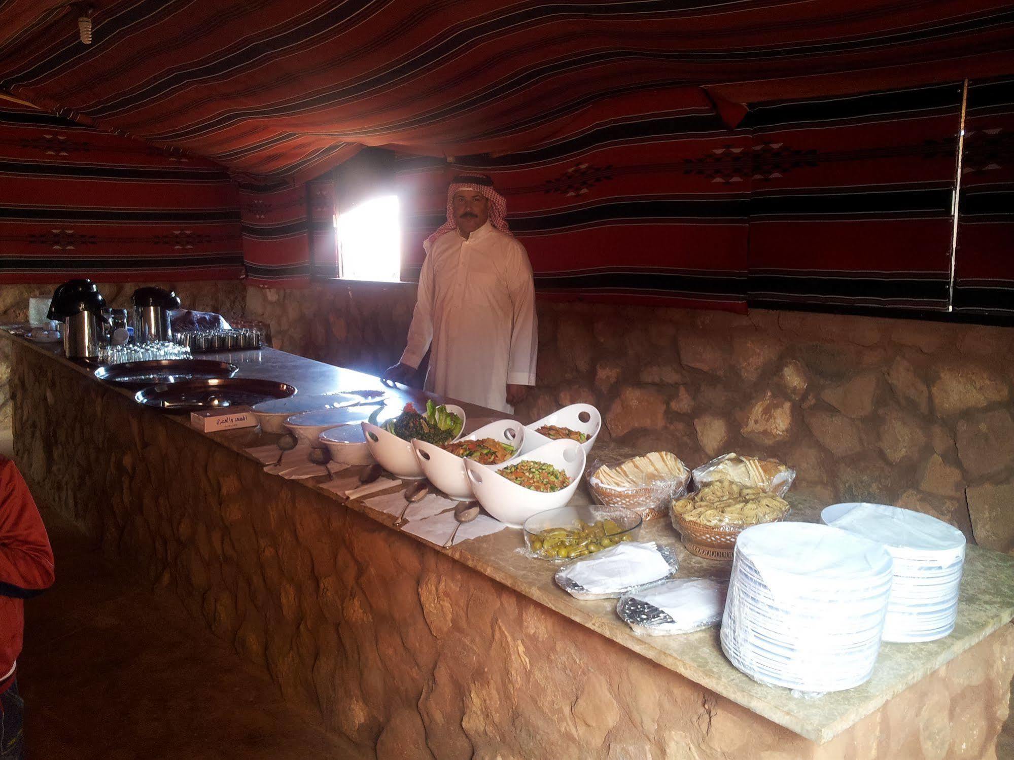 Wadi Rum Caravan Camp Экстерьер фото